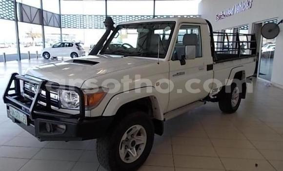 Acheter Occasion Voiture Toyota Land Cruiser Blanc à Maseru, Maseru Acheter Occasion Voiture Toyota Land Cruiser Blanc à Maseru, Maseru
