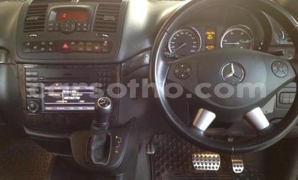 Acheter Occasion Voiture Mercedes-Benz Viano Blanc à Maseru, Maseru Acheter Occasion Voiture Mercedes-Benz Viano Blanc à Maseru, Maseru