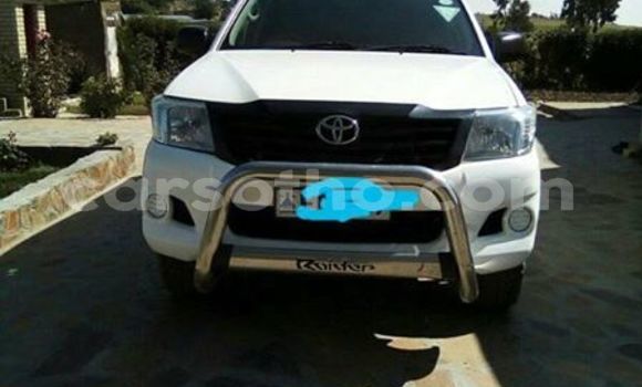 اشتري مستعمل Toyota Hilux White سيارة في Maseru في Maseru اشتري مستعمل Toyota Hilux White سيارة في Maseru في Maseru