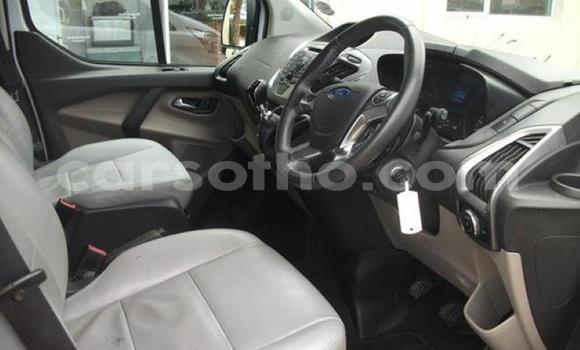 Acheter Occasion Voiture Ford Tourneo Custom Blanc à Maseru, Maseru Acheter Occasion Voiture Ford Tourneo Custom Blanc à Maseru, Maseru
