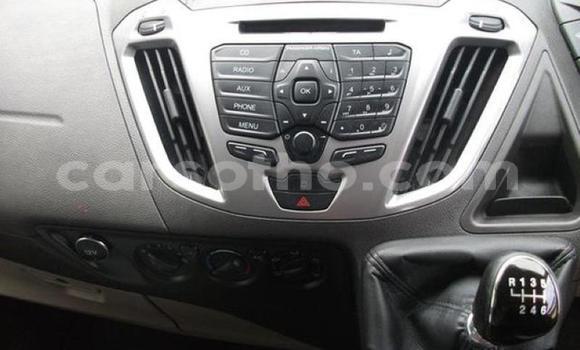 Acheter Occasion Voiture Ford Tourneo Custom Blanc à Maseru, Maseru Acheter Occasion Voiture Ford Tourneo Custom Blanc à Maseru, Maseru