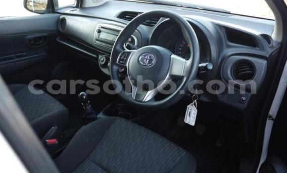 Sayi Na hannu Toyota Yaris Blue Mota in Maseru a Maseru Sayi Na hannu Toyota Yaris Blue Mota in Maseru a Maseru