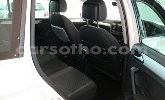 Sayi Na hannu Volkswagen Tiguan White Mota in Hlotse a Leribe Sayi Na hannu Volkswagen Tiguan White Mota in Hlotse a Leribe