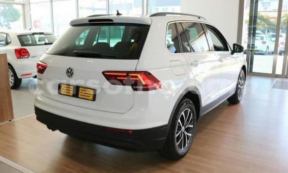 Sayi Na hannu Volkswagen Tiguan White Mota in Hlotse a Leribe Sayi Na hannu Volkswagen Tiguan White Mota in Hlotse a Leribe