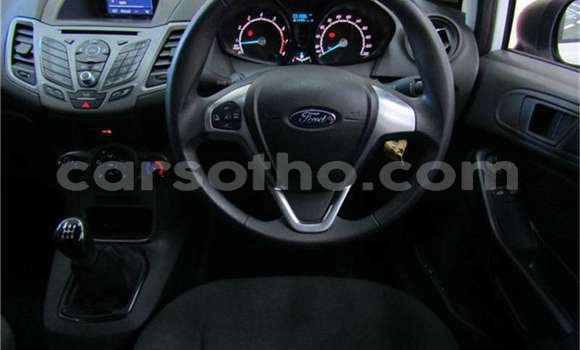 اشتري مستعمل Ford Fiesta White سيارة في Maseru في Maseru اشتري مستعمل Ford Fiesta White سيارة في Maseru في Maseru