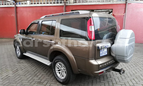 Acheter Occasion Voiture Ford Everest Beige à Butha–Buthe, Thaba-Tseka Acheter Occasion Voiture Ford Everest Beige à Butha–Buthe, Thaba-Tseka
