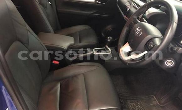 Sayi Na hannu Toyota Hilux Blue Mota in Maputsoe a Leribe Sayi Na hannu Toyota Hilux Blue Mota in Maputsoe a Leribe