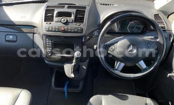 Sayi Na hannu Mercedes-Benz Viano Silver Mota in Maseru a Maseru Sayi Na hannu Mercedes-Benz Viano Silver Mota in Maseru a Maseru