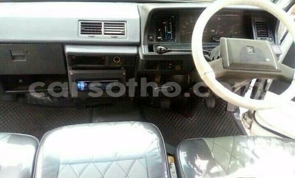 Acheter Occasion Voiture Toyota Hiace Blanc à Maseru, Maseru Acheter Occasion Voiture Toyota Hiace Blanc à Maseru, Maseru
