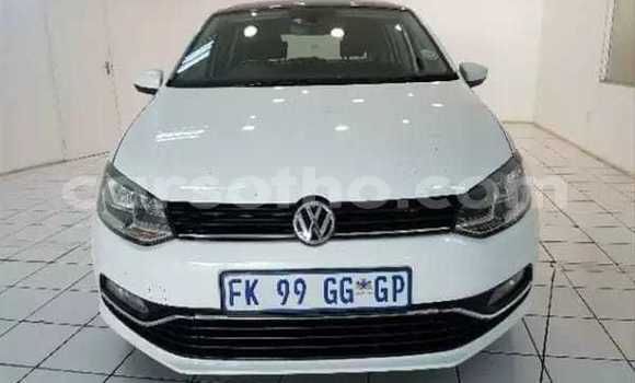 Acheter Occasion Voiture Volkswagen Polo Blanc à Thaba–Tseka, Mafeteng Acheter Occasion Voiture Volkswagen Polo Blanc à Thaba–Tseka, Mafeteng