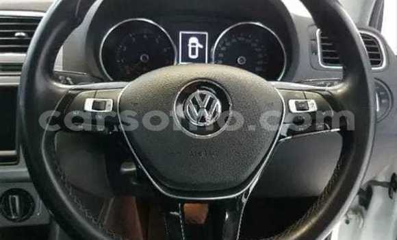 Acheter Occasion Voiture Volkswagen Polo Blanc à Thaba–Tseka, Mafeteng Acheter Occasion Voiture Volkswagen Polo Blanc à Thaba–Tseka, Mafeteng