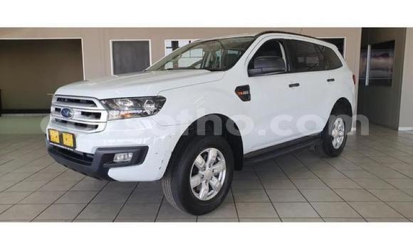 اشتري مستعمل Ford Everest White سيارة في Maseru في Maseru اشتري مستعمل Ford Everest White سيارة في Maseru في Maseru