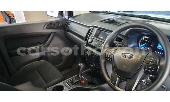 اشتري مستعمل Ford Everest White سيارة في Maseru في Maseru اشتري مستعمل Ford Everest White سيارة في Maseru في Maseru
