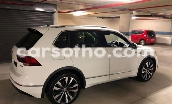 Acheter Occasion Voiture Volkswagen Tiguan Blanc à Maseru, Maseru Acheter Occasion Voiture Volkswagen Tiguan Blanc à Maseru, Maseru