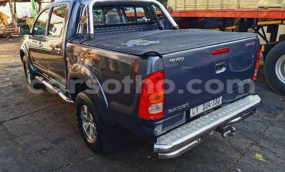 Buy Used Toyota Hilux Blue Car in Hlotse in Leribe Buy Used Toyota Hilux Blue Car in Hlotse in Leribe