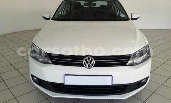 اشتري مستعمل Volkswagen Jetta White سيارة في Maseru في Maseru اشتري مستعمل Volkswagen Jetta White سيارة في Maseru في Maseru