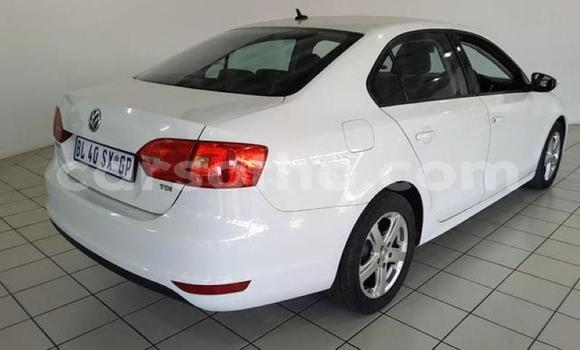 اشتري مستعمل Volkswagen Jetta White سيارة في Maseru في Maseru اشتري مستعمل Volkswagen Jetta White سيارة في Maseru في Maseru