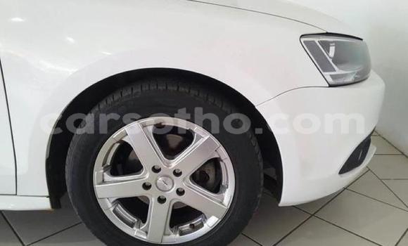 اشتري مستعمل Volkswagen Jetta White سيارة في Maseru في Maseru اشتري مستعمل Volkswagen Jetta White سيارة في Maseru في Maseru