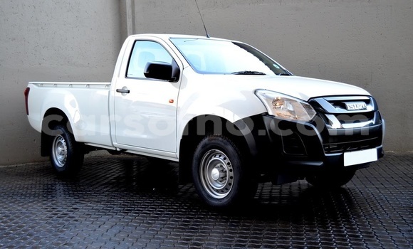 Acheter Occasion Voiture Isuzu KB Blanc à Butha–Buthe, Thaba-Tseka Acheter Occasion Voiture Isuzu KB Blanc à Butha–Buthe, Thaba-Tseka