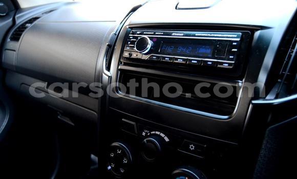 Acheter Occasion Voiture Isuzu KB Blanc à Butha–Buthe, Thaba-Tseka Acheter Occasion Voiture Isuzu KB Blanc à Butha–Buthe, Thaba-Tseka