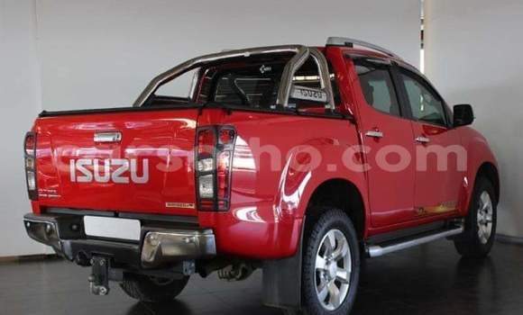 Acheter Occasion Voiture Isuzu KB Rouge à Butha–Buthe, Thaba-Tseka Acheter Occasion Voiture Isuzu KB Rouge à Butha–Buthe, Thaba-Tseka