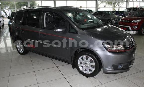 Acheter Occasion Voiture Volkswagen Touran Autre à Maputsoa, Leribe Acheter Occasion Voiture Volkswagen Touran Autre à Maputsoa, Leribe