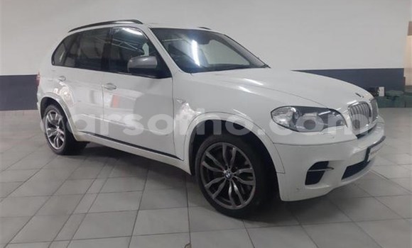 Sayi Na hannu BMW X5 White Mota in Maseru a Maseru Sayi Na hannu BMW X5 White Mota in Maseru a Maseru