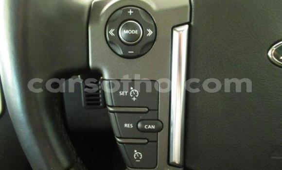 Sayi Na hannu Land Rover Discovery Silver Mota in Maseru a Maseru Sayi Na hannu Land Rover Discovery Silver Mota in Maseru a Maseru