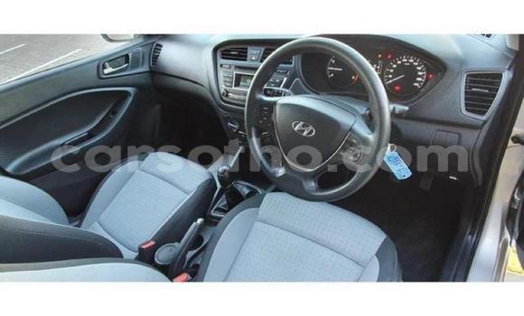 Sayi Na hannu Hyundai i20 Silver Mota in Maputsoe a Leribe Sayi Na hannu Hyundai i20 Silver Mota in Maputsoe a Leribe