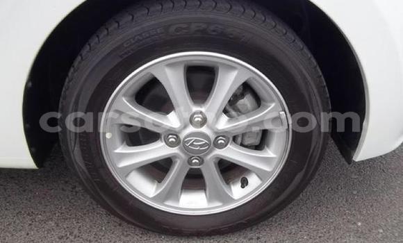 Buy Used Hyundai i10 White Car in Mohale's Hoek in Mohale's Hoek Buy Used Hyundai i10 White Car in Mohale's Hoek in Mohale's Hoek