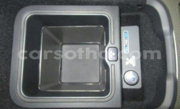 Sayi Na hannu Land Rover Range Rover Sport Beige Mota in Maseru a Maseru Sayi Na hannu Land Rover Range Rover Sport Beige Mota in Maseru a Maseru