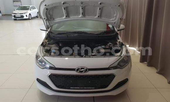 Sayi Na hannu Hyundai i20 White Mota in Maseru a Maseru Sayi Na hannu Hyundai i20 White Mota in Maseru a Maseru