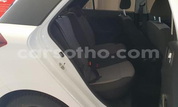 Sayi Na hannu Hyundai i20 White Mota in Maseru a Maseru Sayi Na hannu Hyundai i20 White Mota in Maseru a Maseru