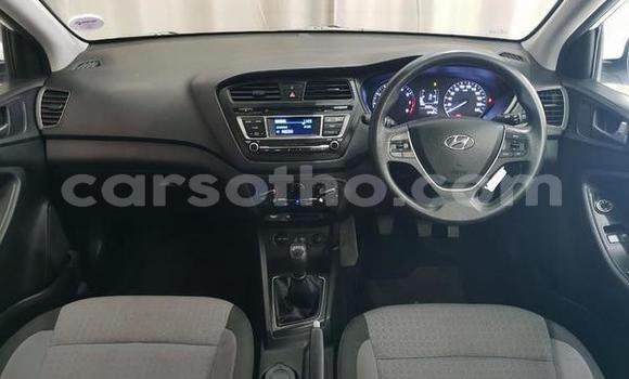 Sayi Na hannu Hyundai i20 White Mota in Maseru a Maseru Sayi Na hannu Hyundai i20 White Mota in Maseru a Maseru