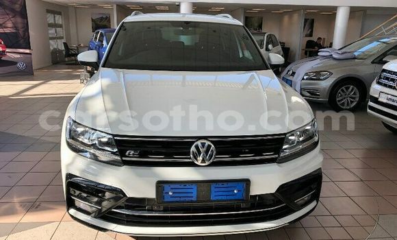 Acheter Occasion Voiture Volkswagen Tiguan Blanc à Maputsoa, Leribe Acheter Occasion Voiture Volkswagen Tiguan Blanc à Maputsoa, Leribe