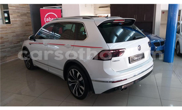 اشتري مستعمل Volkswagen Tiguan White سيارة في Mafeteng في Mafeteng اشتري مستعمل Volkswagen Tiguan White سيارة في Mafeteng في Mafeteng