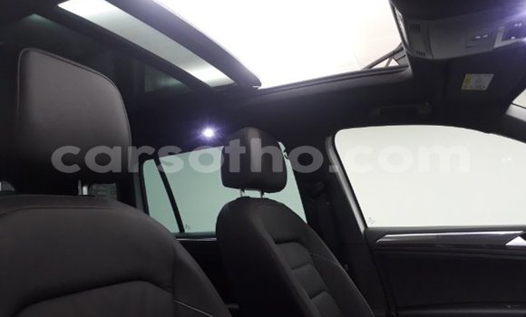 اشتري مستعمل Volkswagen Tiguan White سيارة في Maputsoa في Leribe اشتري مستعمل Volkswagen Tiguan White سيارة في Maputsoa في Leribe