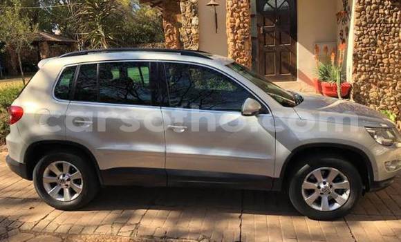 اشتري مستعمل Volkswagen Tiguan Silver سيارة في Maputsoa في Leribe اشتري مستعمل Volkswagen Tiguan Silver سيارة في Maputsoa في Leribe