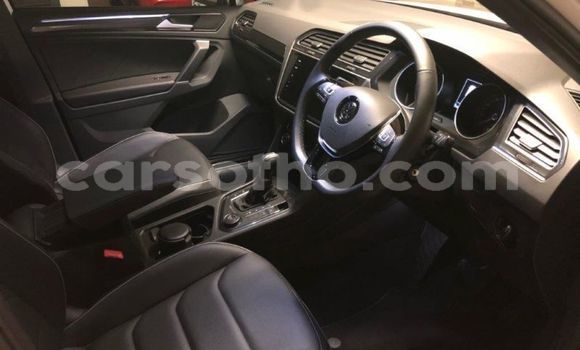 اشتري مستعمل Volkswagen Tiguan White سيارة في Maputsoa في Leribe اشتري مستعمل Volkswagen Tiguan White سيارة في Maputsoa في Leribe