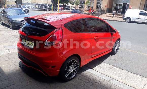 Acheter Occasion Voiture Ford Fiesta ST Rouge à Maseru, Maseru Acheter Occasion Voiture Ford Fiesta ST Rouge à Maseru, Maseru