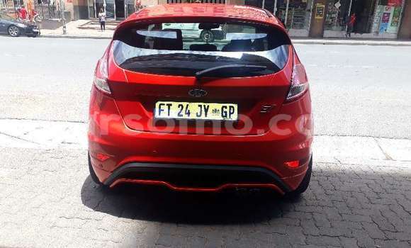 Acheter Occasion Voiture Ford Fiesta ST Rouge à Maseru, Maseru Acheter Occasion Voiture Ford Fiesta ST Rouge à Maseru, Maseru