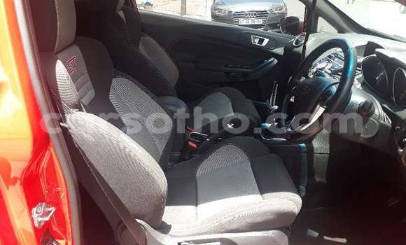 Acheter Occasion Voiture Ford Fiesta ST Rouge à Maseru, Maseru Acheter Occasion Voiture Ford Fiesta ST Rouge à Maseru, Maseru