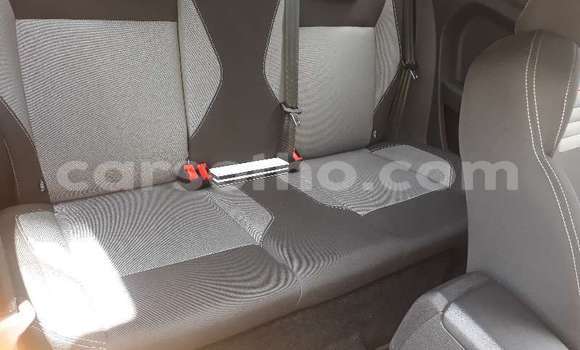 Acheter Occasion Voiture Ford Fiesta ST Rouge à Maseru, Maseru Acheter Occasion Voiture Ford Fiesta ST Rouge à Maseru, Maseru