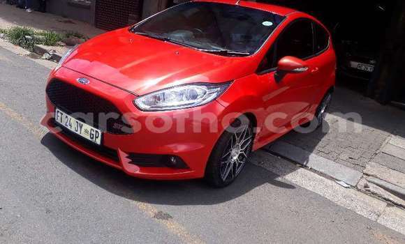 Acheter Occasion Voiture Ford Fiesta ST Rouge à Maseru, Maseru Acheter Occasion Voiture Ford Fiesta ST Rouge à Maseru, Maseru