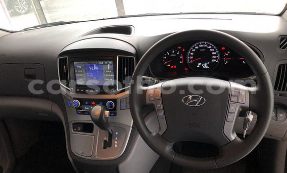 اشتري مستعمل Hyundai H1 Black سيارة في Maseru في Maseru اشتري مستعمل Hyundai H1 Black سيارة في Maseru في Maseru