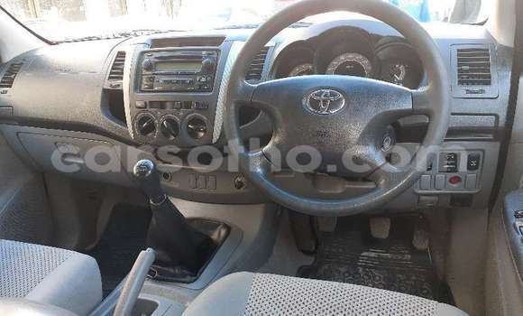 اشتري مستعمل Toyota Hilux Beige سيارة في Maseru في Maseru اشتري مستعمل Toyota Hilux Beige سيارة في Maseru في Maseru