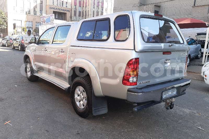 Big with watermark toyota hilux double cab hilux 2 7 vvti rb s p u d c 2006 id 63857019 type main