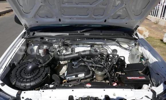 Buy Used Toyota Hilux White Car in Maputsoa in Leribe Buy Used Toyota Hilux White Car in Maputsoa in Leribe