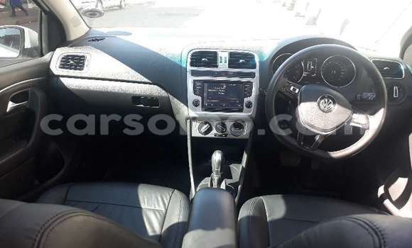 Buy Used Volkswagen Polo White Car in Mafeteng in Mafeteng Buy Used Volkswagen Polo White Car in Mafeteng in Mafeteng