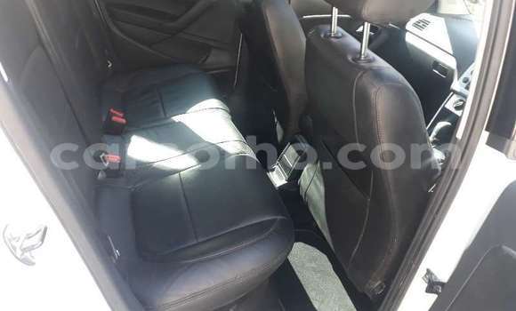 Buy Used Volkswagen Polo White Car in Mafeteng in Mafeteng Buy Used Volkswagen Polo White Car in Mafeteng in Mafeteng